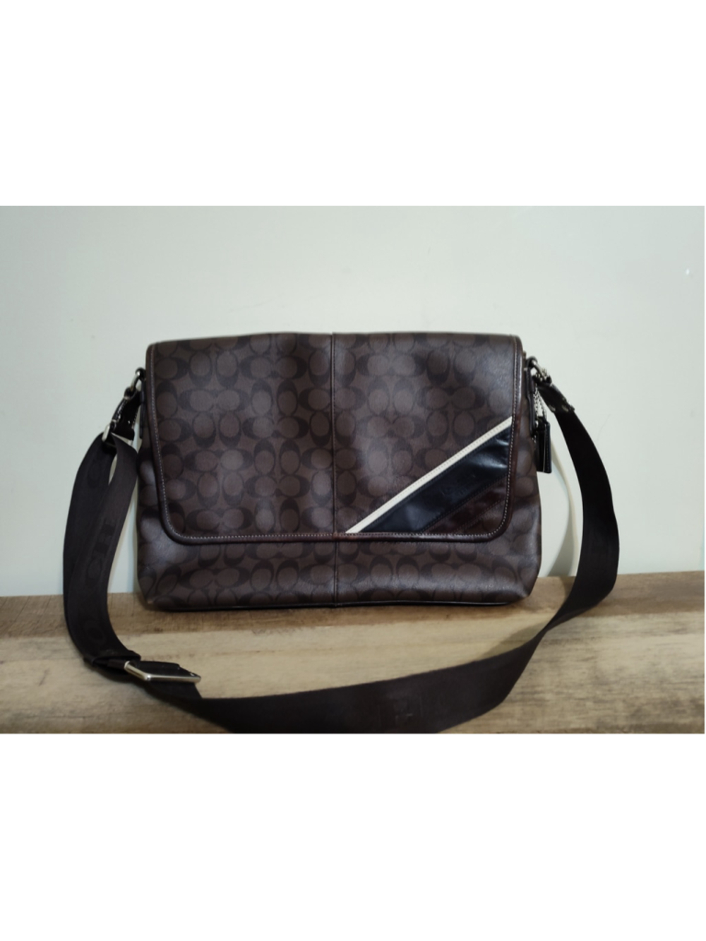 Unisex Coach Signature Messenger Bag One Size Brown and Black